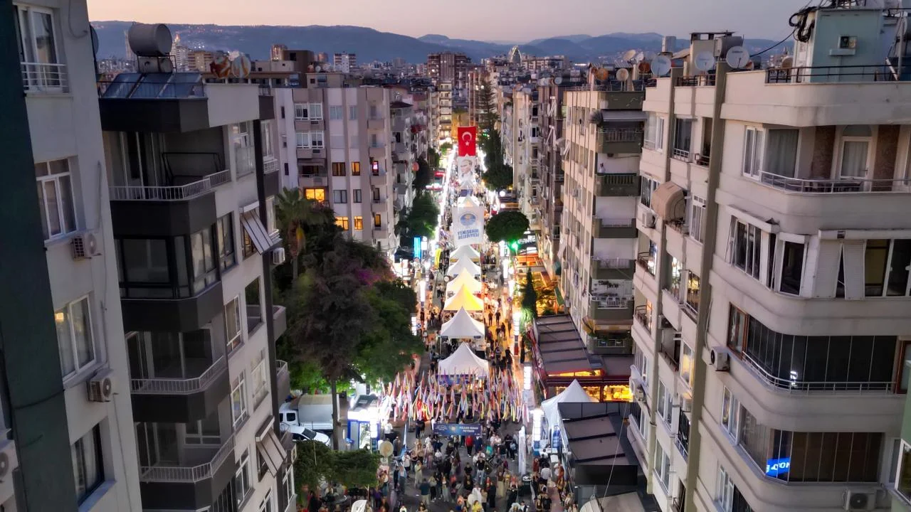 Yenişehir sokak sanatçıları festivaliyle renklendi