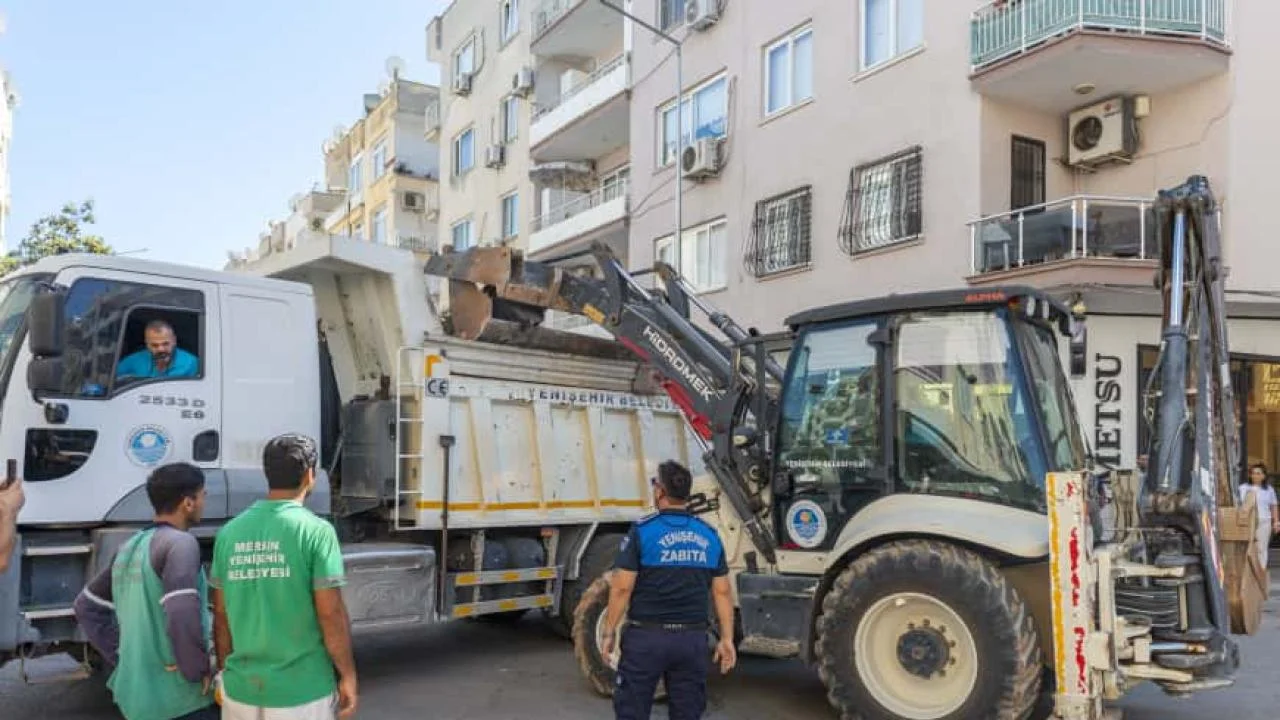 Yenişehir Belediyesi kaldırım ve yol işgali denetimlerini sürdürüyor