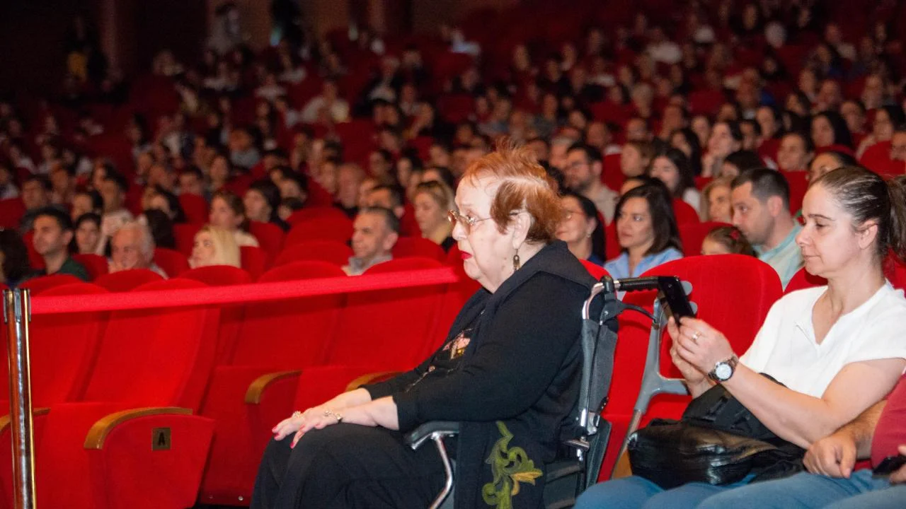 21. Nevit Kodallı Çoksesli Korolar Festivali’nde 7 şehirden 1800 korist sahne aldı