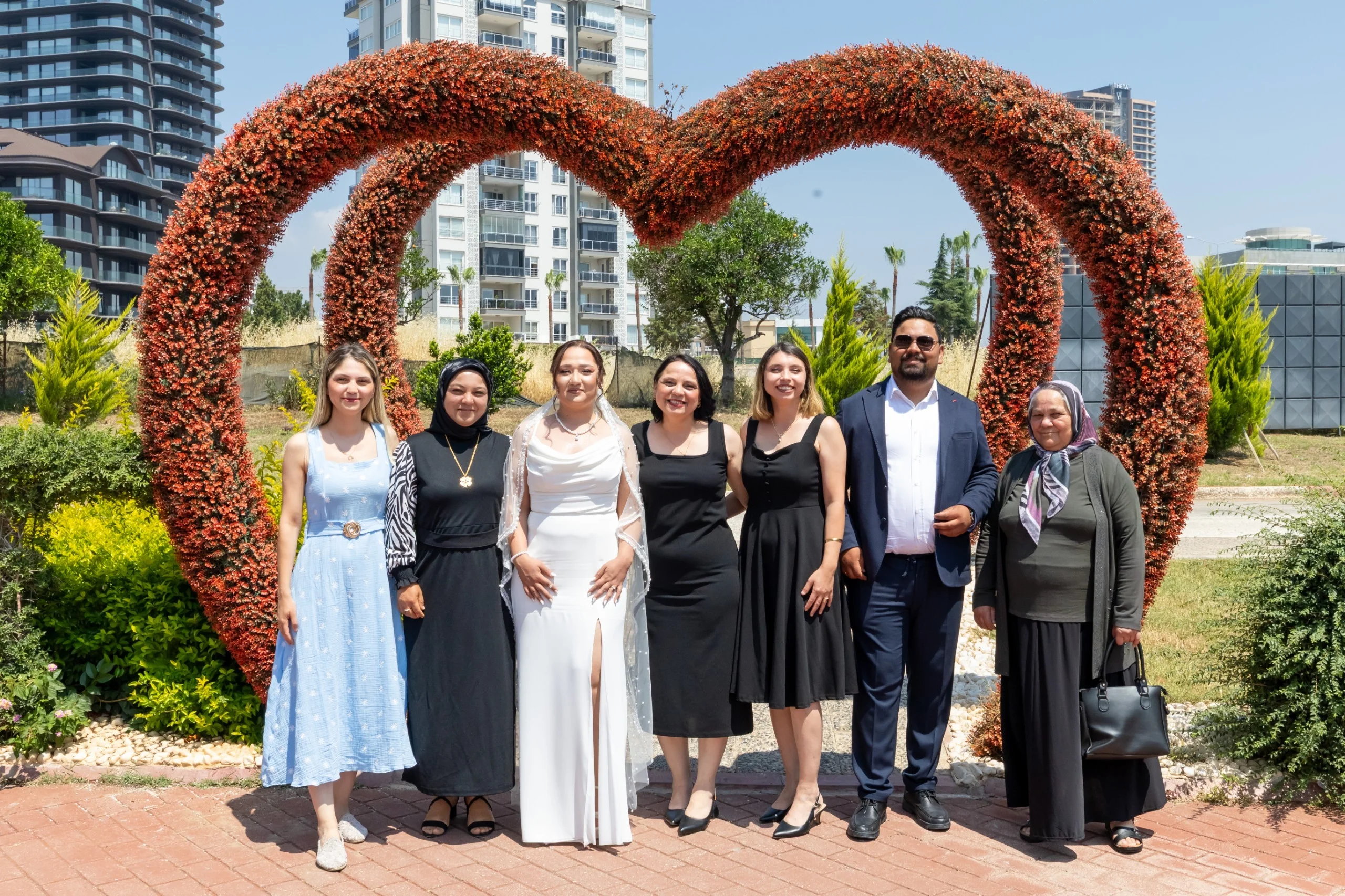 Nikah salonlarında 16 Haziran telaşı